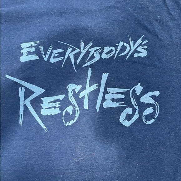 Vintage 80s Elton John Everybodys Restless Breaking Hearts Concert Tour T-Shirt - Picture 8 of 8